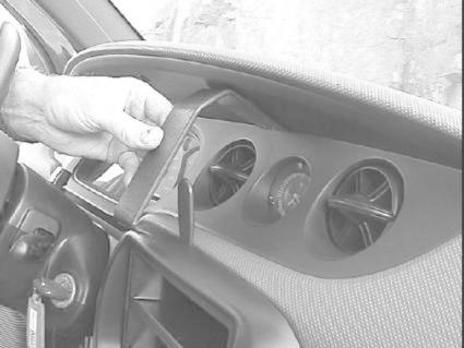 ProClip Monteringsbygel Daihatsu YRV 01-07, centralny