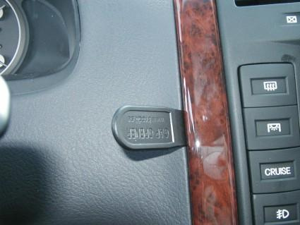 Kia Carnival 02-05, centralny