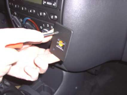 Ford Fiesta/Courier/Puma 96-02, kątowy