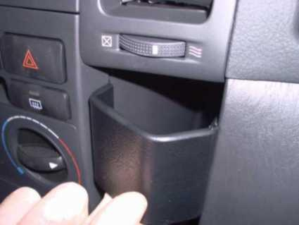 Toyota Corolla Verso 02-03, kątowy