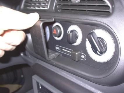 ProClip Monteringsbygel Daihatsu Cuore 01-03/Max 02-07, Wycentrowany