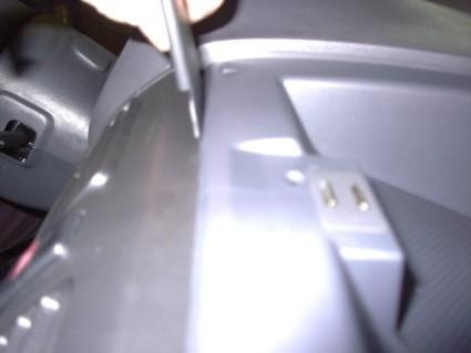 Daihatsu Sirion 02-06, Wycentrowany