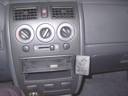 Daihatsu Sirion 02-06, Kątowy