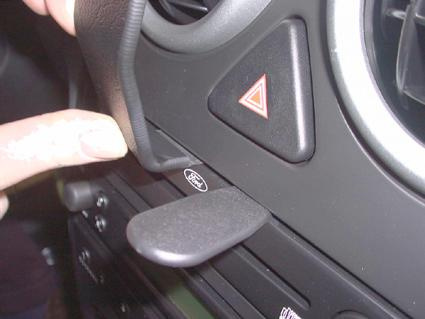 Ford Fusion 03-05, Wycentrowany