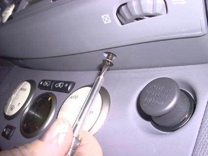 Nissan Micra 03-10, Kątowy