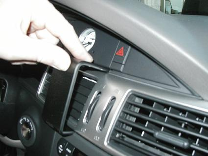 Chrysler Pacifica 04-09, Wycentrowany