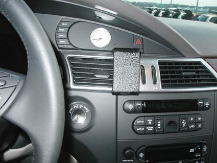 Chrysler Pacifica 04-09, Wycentrowany