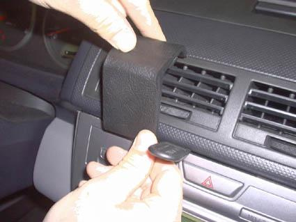 Mazda 2 03-07, Wycentrowany