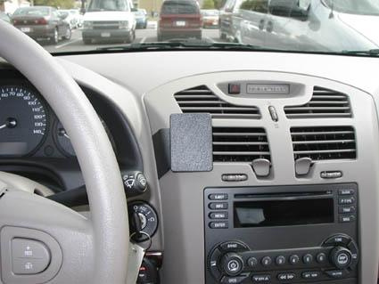 Chevrolet Malibu 04-07, Wyśrodkowany
