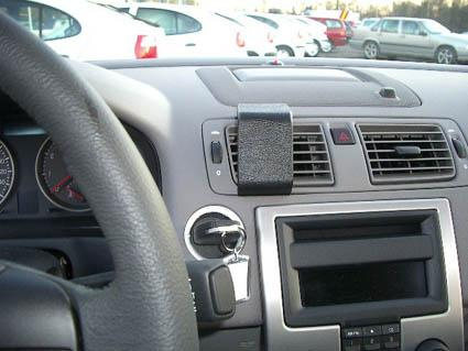 Volvo S40 04-12, Wyśrodkowany