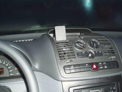 Mercedes Benz Vito 04-14, Wyśrodkowany