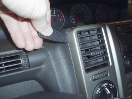 Nissan X-Trail 04-07, Wyśrodkowany