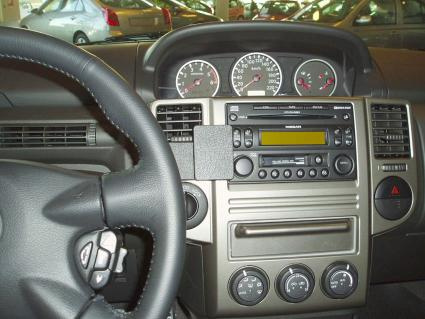 Nissan X-Trail 04-07, Wyśrodkowany
