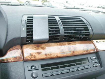 BMW X5 00-06, Wyśrodkowany