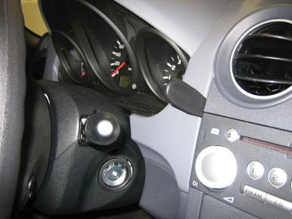 Mitsubishi Colt 05-08, Wyśrodkowany