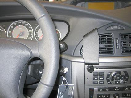 Citroen C5 II 05-07, Wyśrodkowany