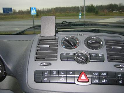Mercedes Benz Vito 04-14, wyśrodkowany, schowek na drobiazgi