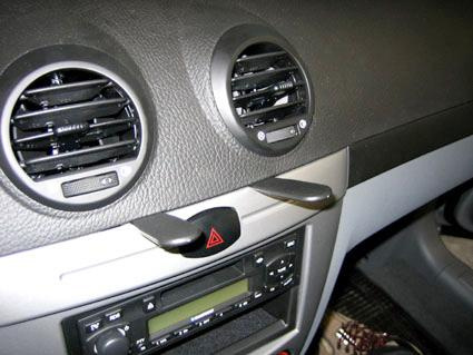 ProClip uchwyt montażowy Suzuki Reno 05-10, wyśrodkowany