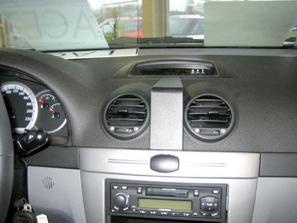 ProClip uchwyt montażowy Suzuki Reno 05-10, wyśrodkowany