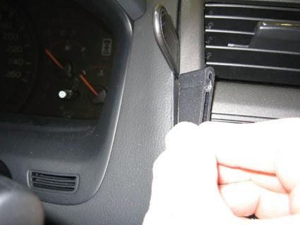 Honda Accord 03-07, wyśrodkowany