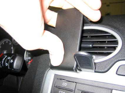 Ford Focus 05-10, wyśrodkowany