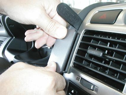 Kia Sportage 05-10, wyśrodkowany