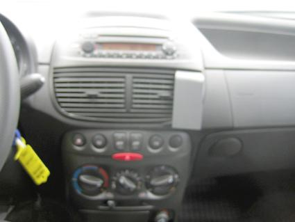 ProClip uchwyt montażowy Fiat Punto 04-07, pod kątem