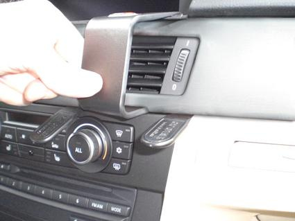 BMW 316-330/E90/E91/E92/E93 05-12, pod kątem, OEM Nav.