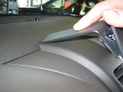 Nissan Navara 06-10, wyśrodkowany