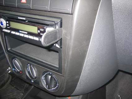 Volkswagen Fox 05-11, pod kątem