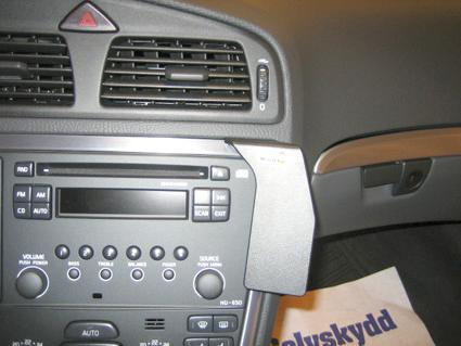 Volvo V70 05-08, pod kątem wysoki