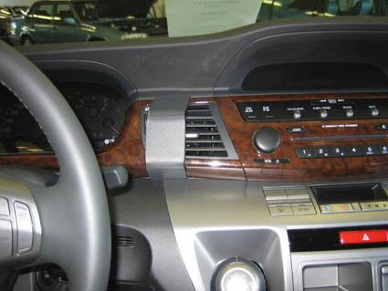 Honda FR-V 05-11, wyśrodkowany