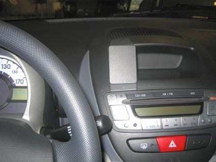Citroen C1 06-14, Wyśrodkowany