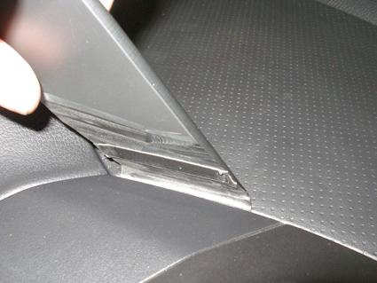 Nissan Note 06-12, Wyśrodkowany