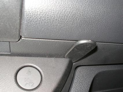 Nissan Note 06-12, Kątowy