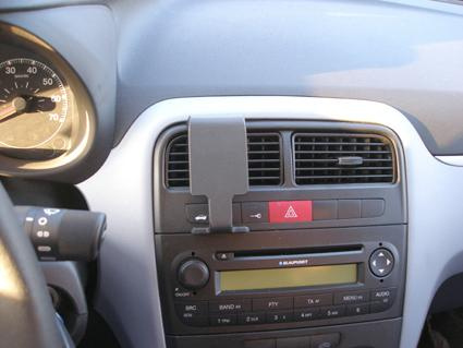 Fiat Punto Grande 06-13, Wyśrodkowany