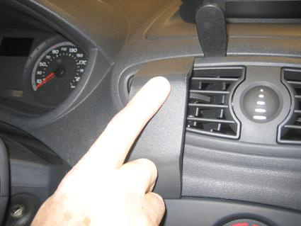 Renault Clio 06-12, Wyśrodkowany