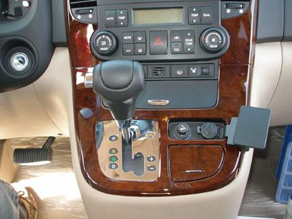 Kia Carnival 06-11, Kątowy