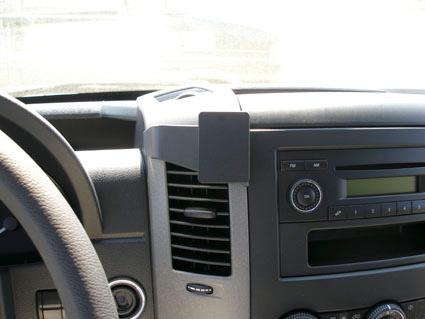 Volkswagen Crafter 07-15, Wyśrodkowany