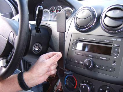 Chevrolet Aveo 07-11, Wyśrodkowany