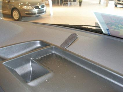 Volkswagen Caravelle 04-09, Centralny