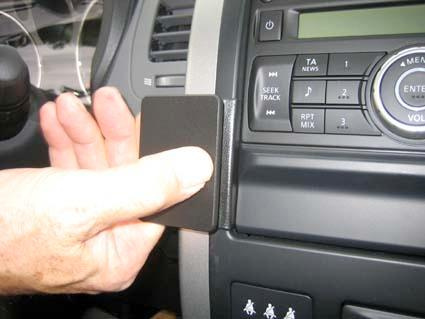 Nissan X-Trail 08-13, Centralny