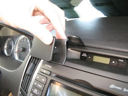 Hyundai Sonata 09-10, Na środku