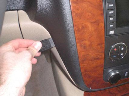 Chevrolet Avalanche 07-13, Na środku, Nisko