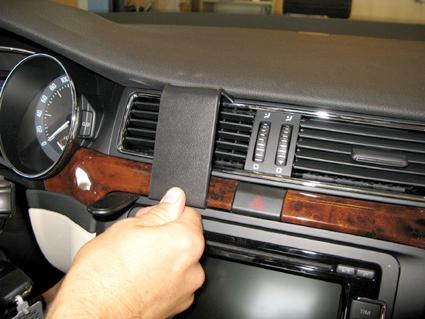Skoda Superb 09-05, Na środku