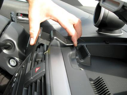ProClip Monteringsbygel Opel Agila 08-15/Suzuki Splash 08-14, Na środku