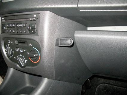 Peugeot 206+ 09-13, pod kątem