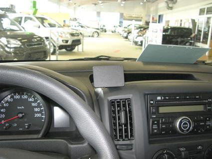 Nissan NV200 10-14, Na środku