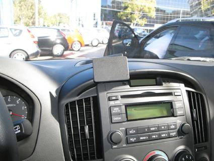 Hyundai H1 09-15, Na środku