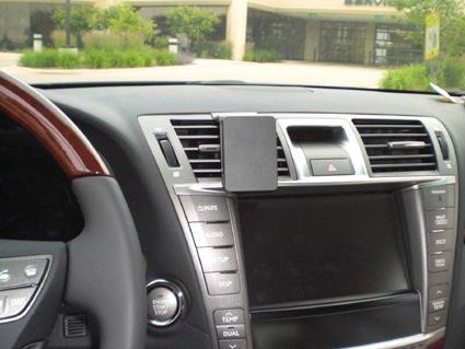 Lexus LS Serie 07-12, Na środku